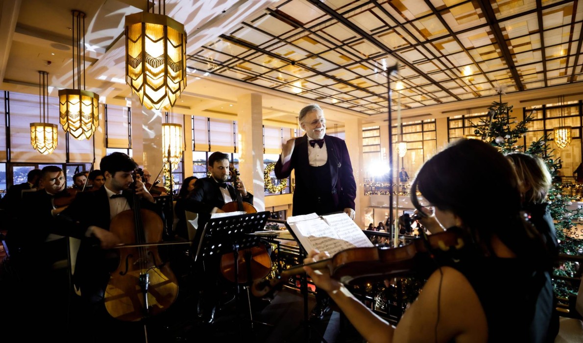 THE PENINSULA’DA YENİ YIL HEYECANI,   GELENEKSELLEŞEN YILBAŞI AĞACI IŞIKLANDIRMA PARTİSİ  İLE BAŞLADI