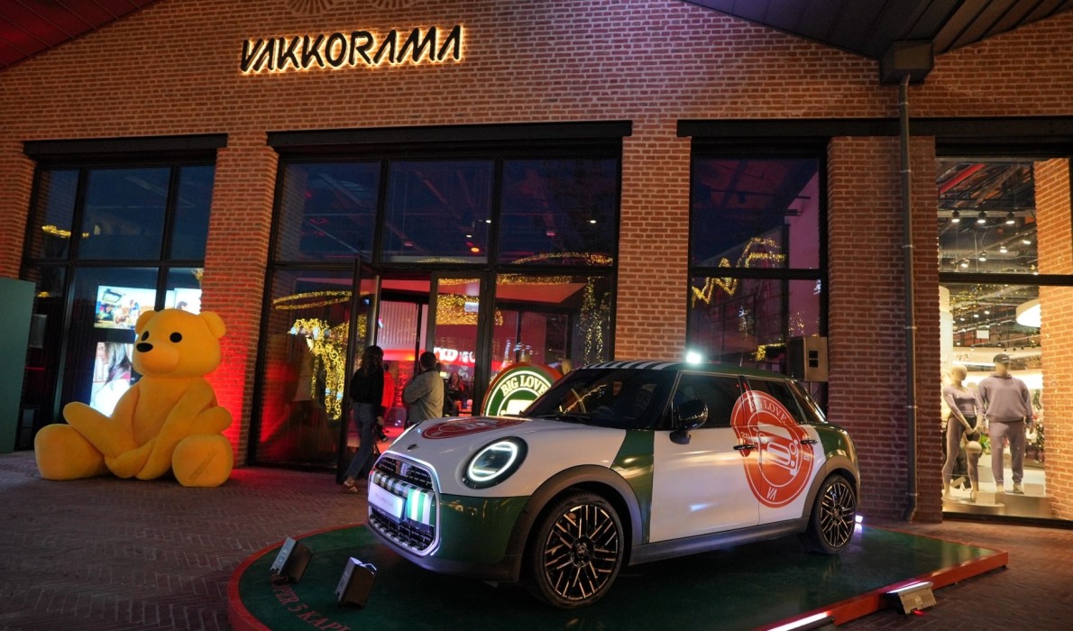 VAKKORAMA TERSANE’NİN GÖRKEMLİ AÇILIŞI MINI x VAKKORAMA KAPSÜL KOLEKSİYONU LANSMANIYLA RENKLENDİ